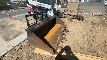 2022 ARROW MATERIAL HANDLING 60" Pallet Forks - Arrow