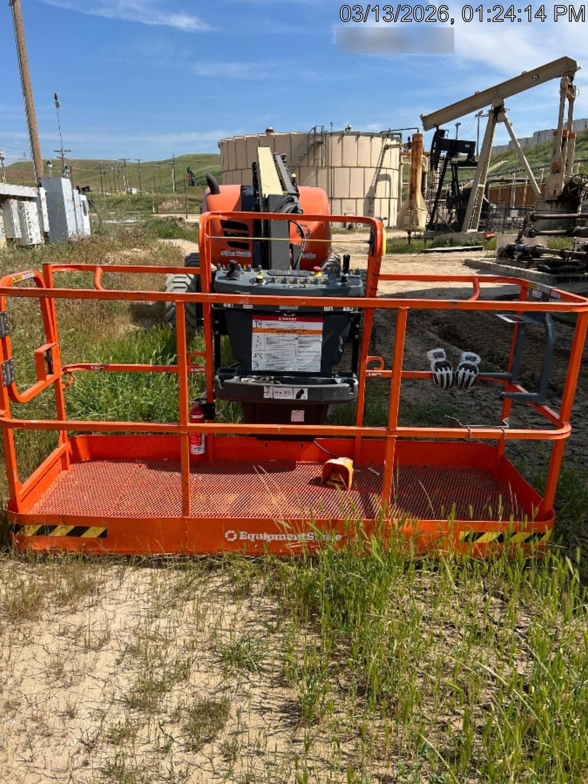 2025 JLG 600AJ