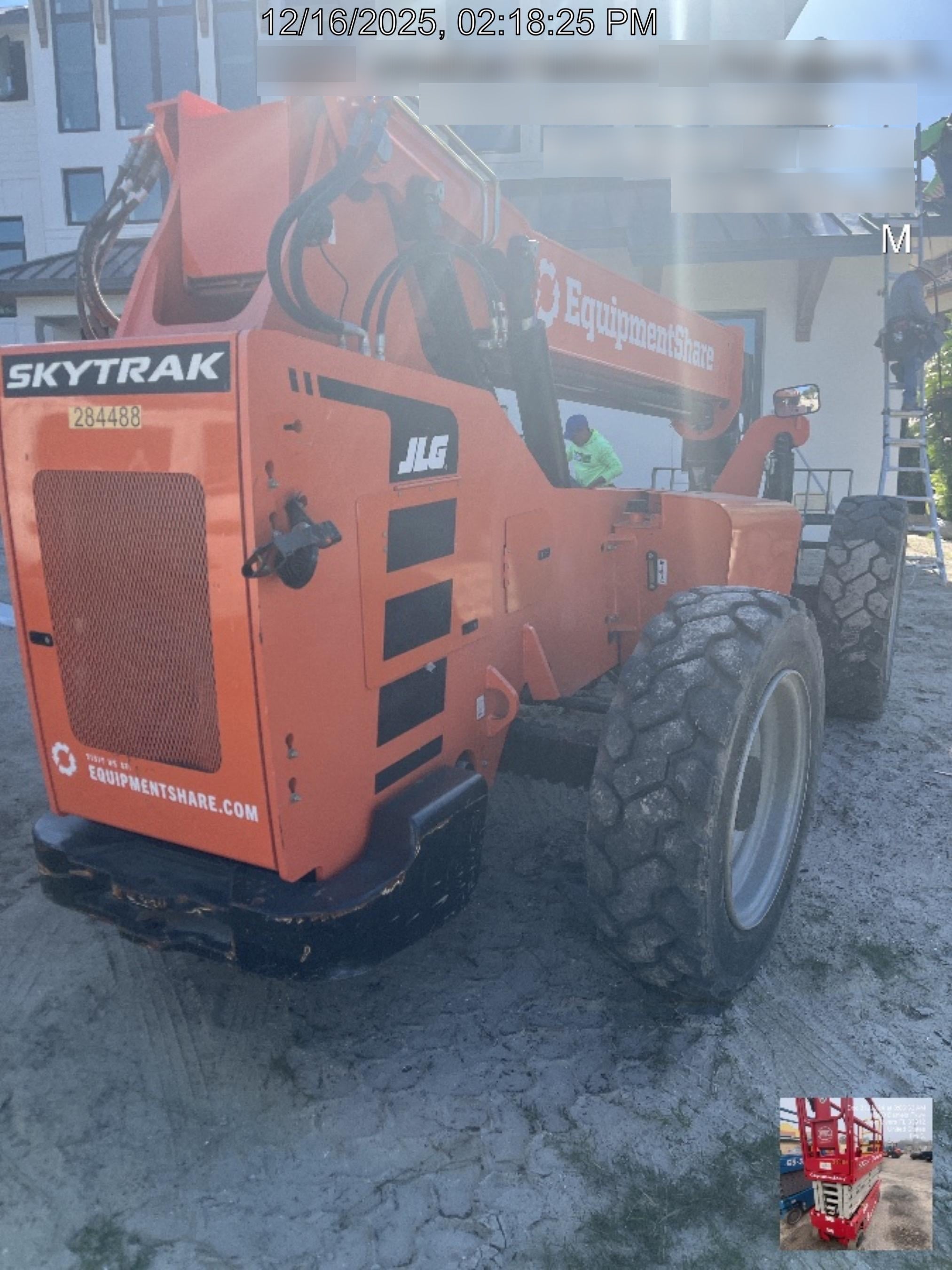 2017 SKYTRAK 6042