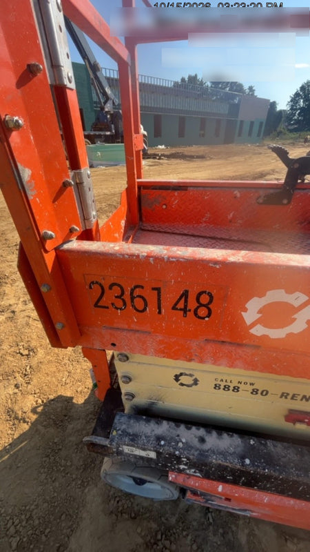 2022 JLG ES1932