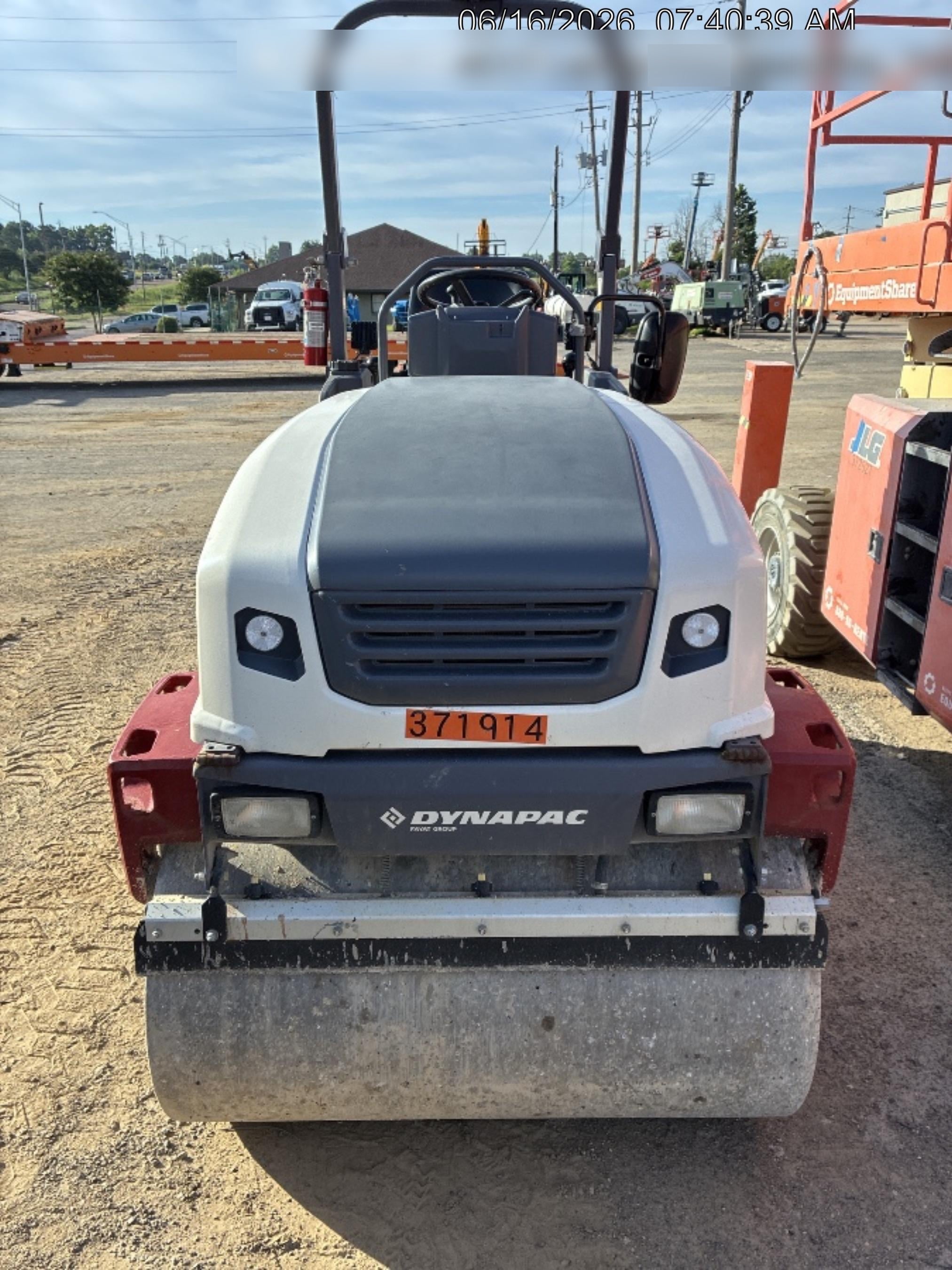 2023 DYNAPAC CC1200