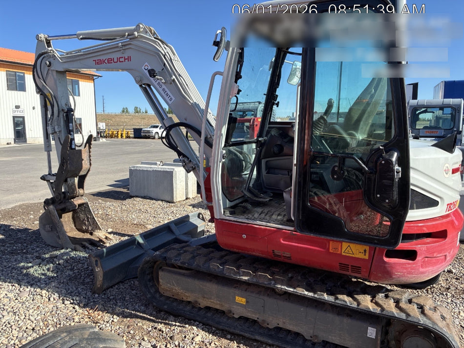 2021 TAKEUCHI TB260