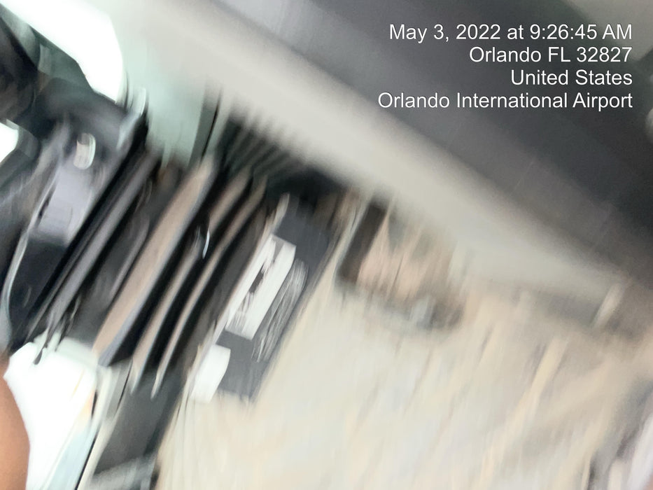 2018 Case 521G CLOSED CAB, JRB 416 STYLE HYD COUPLER