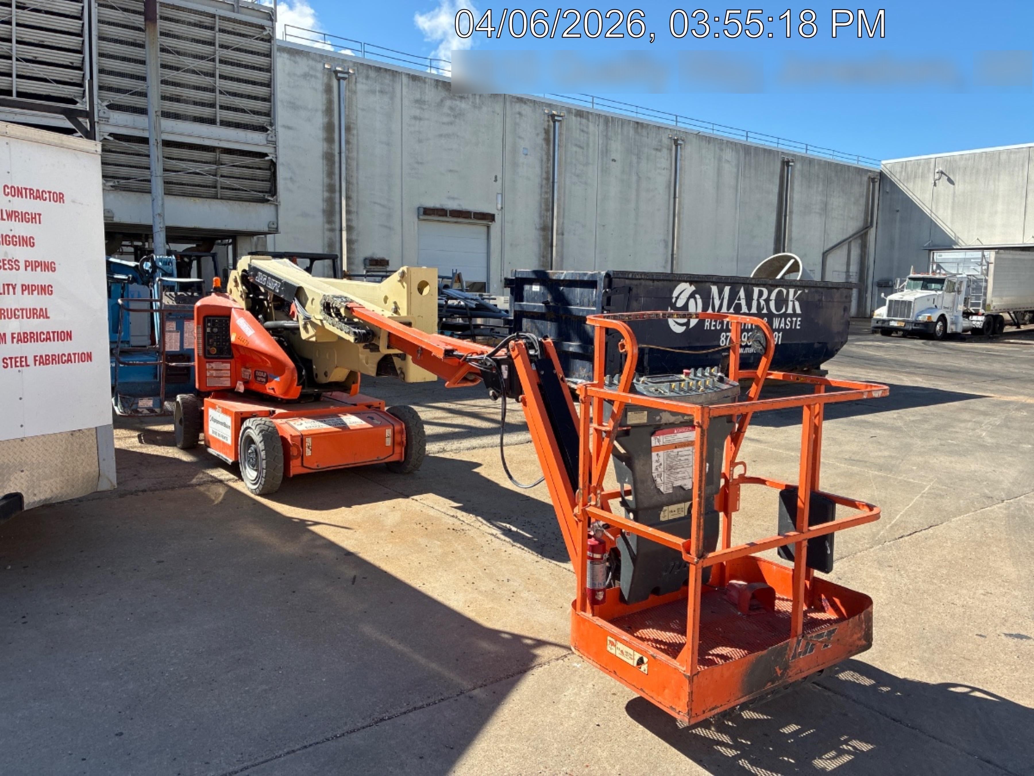 2019 JLG E400AJPN