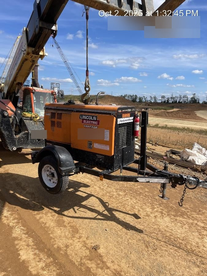 2021 Lincoln Electric Vantage 322 Vantage 322 Ready Pak 3 w/ Decals, ORANGE (includes trailer, cable rack, fender light kit) NO Telematics
