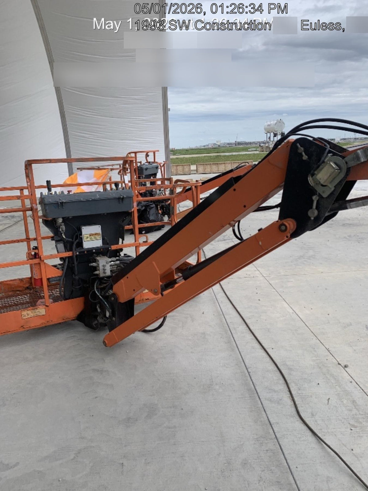 2019 JLG 660SJ 4WD w/Deutz Diesel Engine, FF Tires, Beacon, Welder-Ready Package