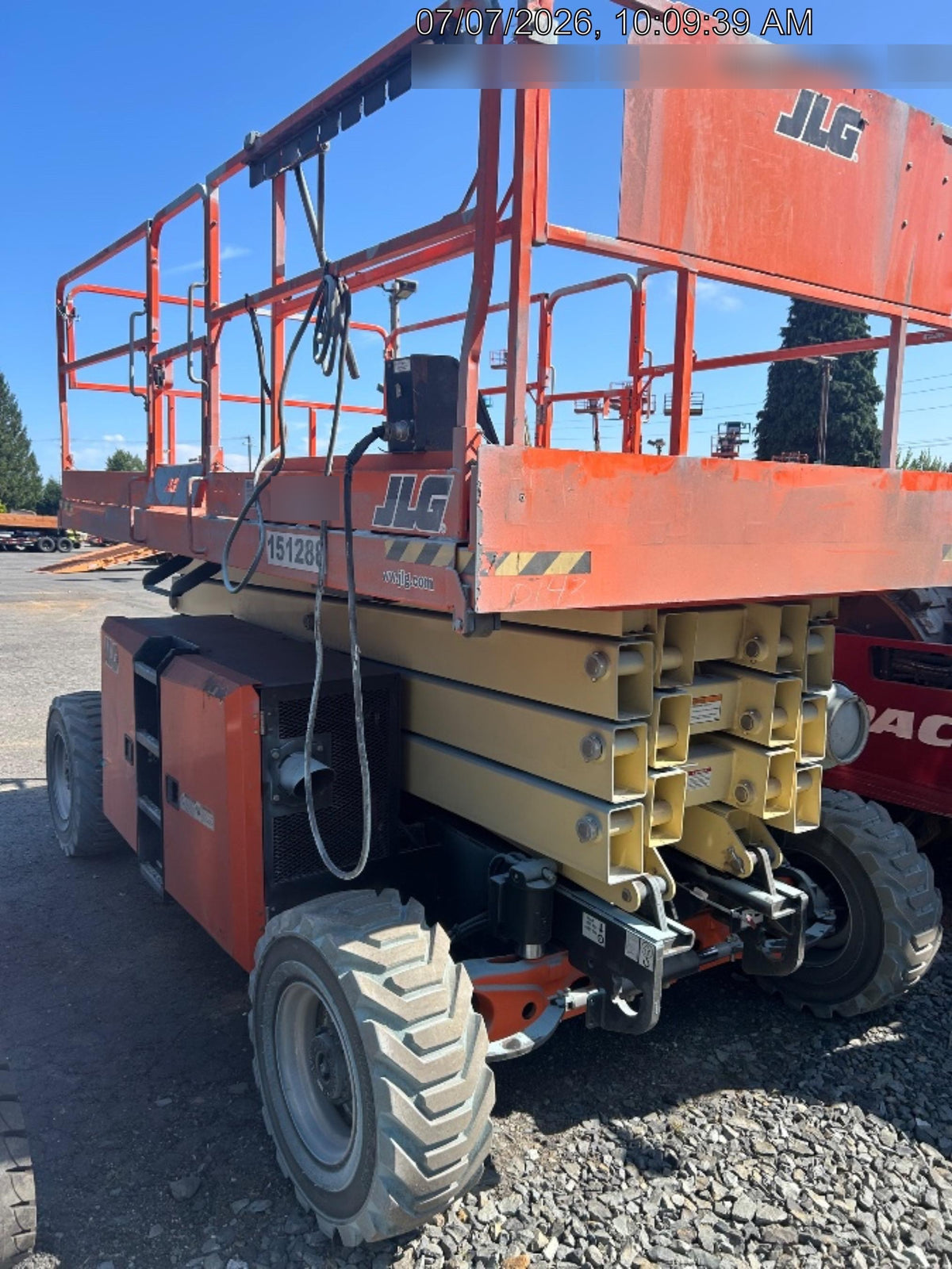 2021 JLG 430LRT