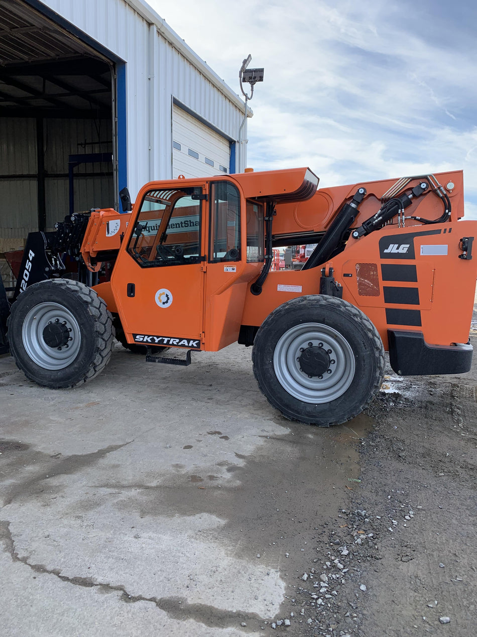 2021 SKYTRAK 12054