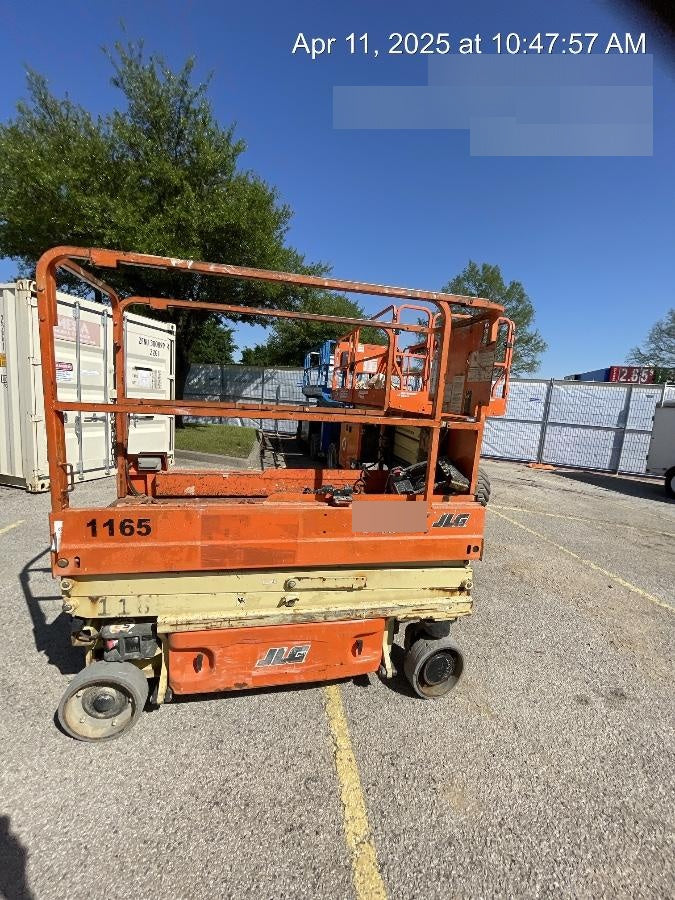 2016 JLG 1930ES