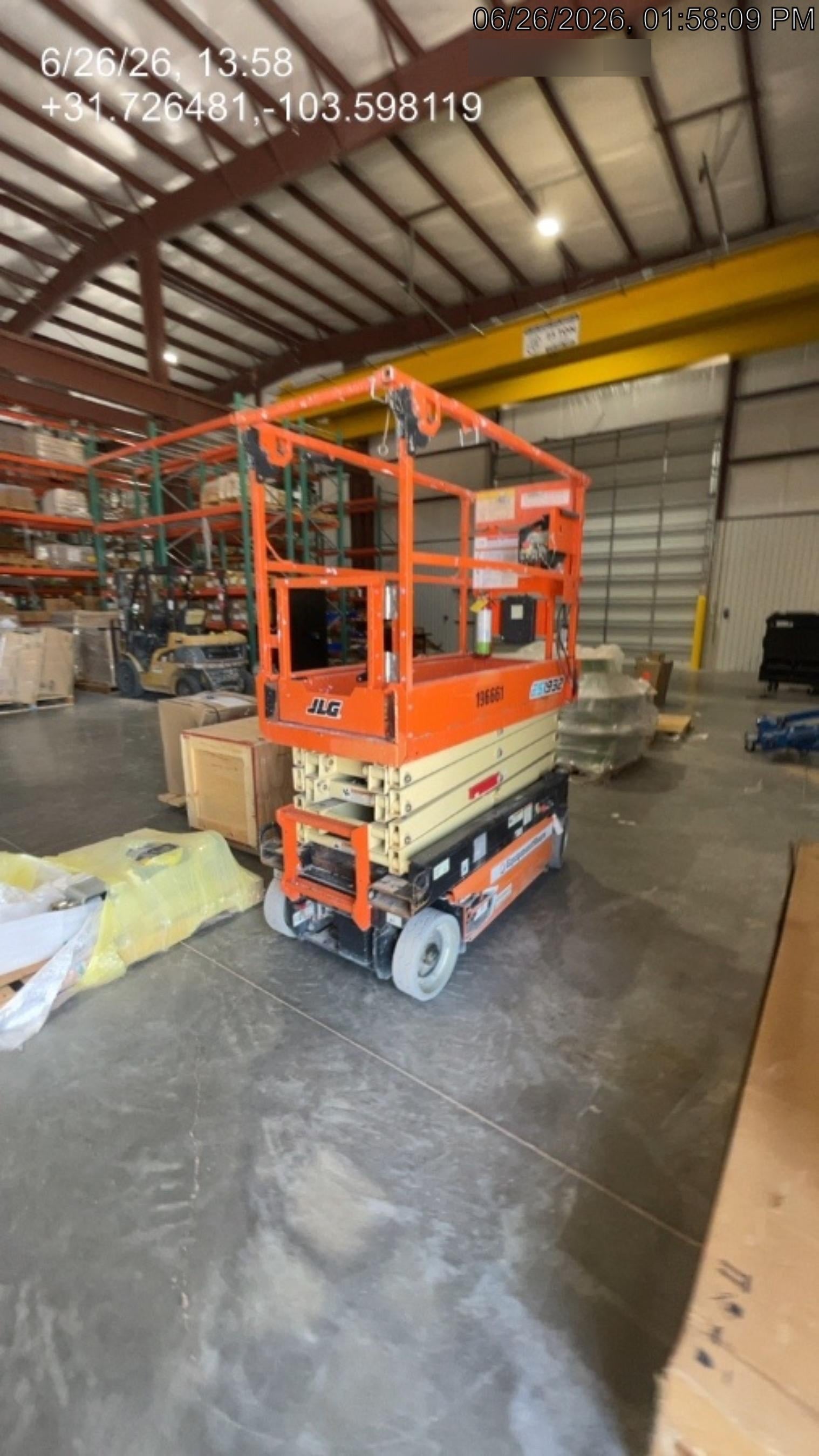 2022 JLG ES1932