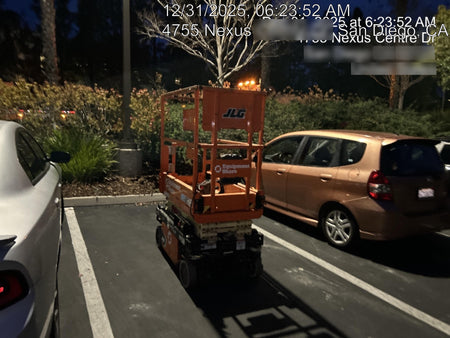 2022 JLG ES1330L