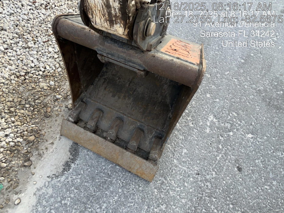 2024 SOLESBEE 24" Bucket, Tooth, Mini Excavator - Solesbee