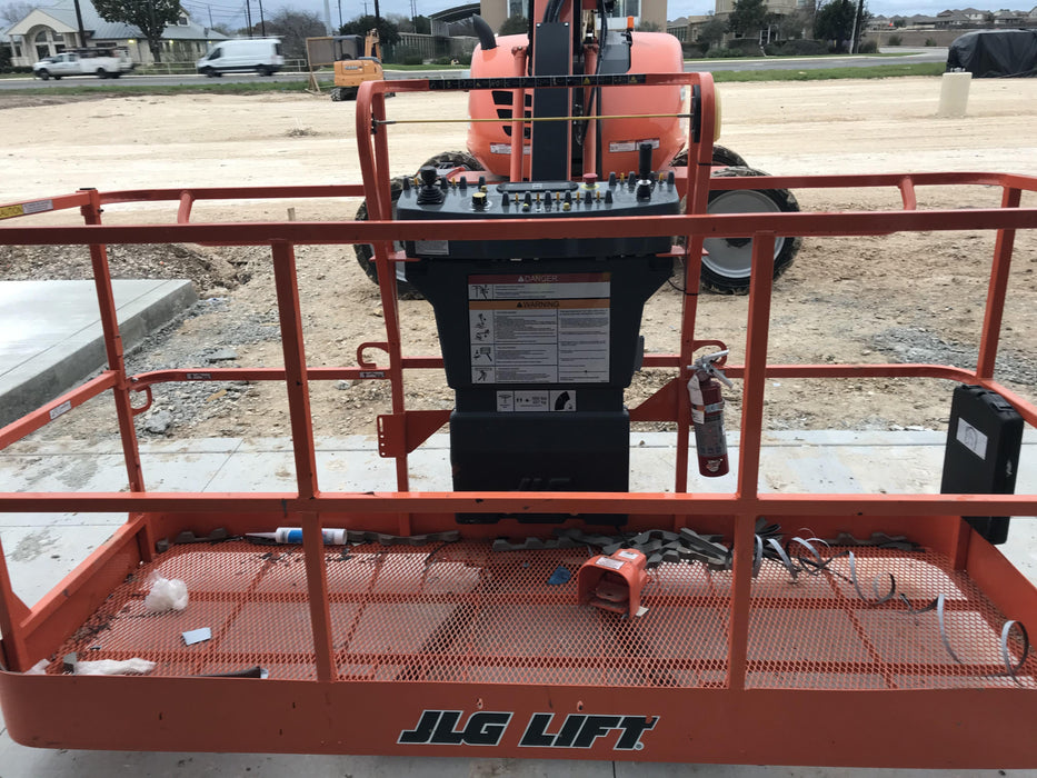 2019 JLG 600AJ