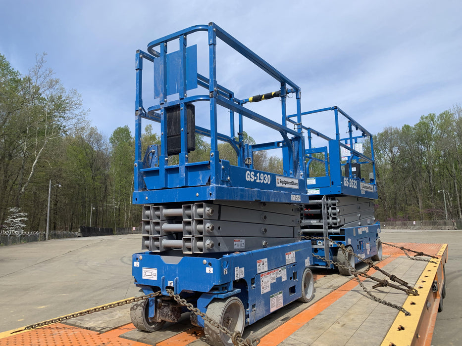 2020 Genie GS-1930 Solid Non Marking Tires, Beacon, Folding rails with half height swing gate