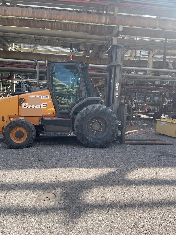 2019 CASE 588H