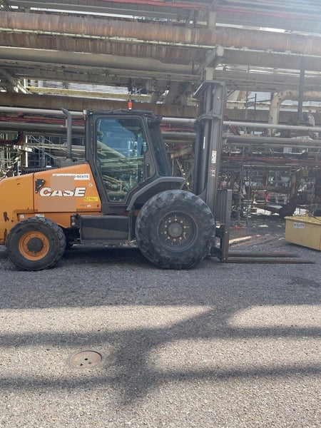 2019 CASE 588H