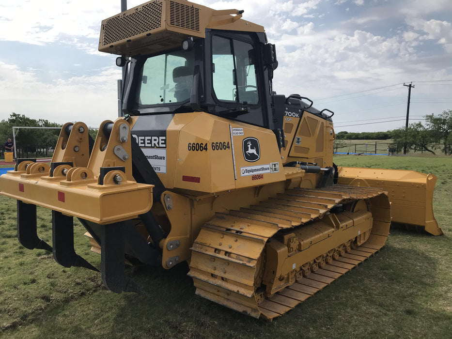 2020 JOHN DEERE 700K