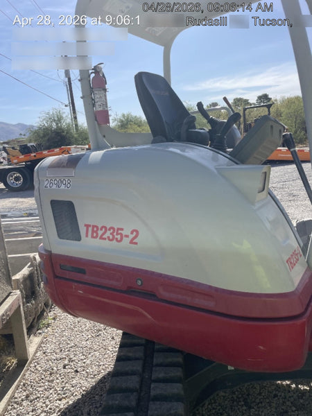 2022 TAKEUCHI TB235-2R