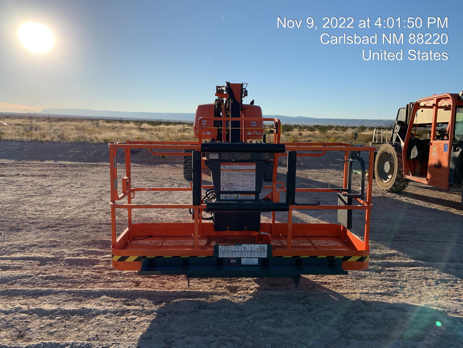 2022 JLG 660SJ