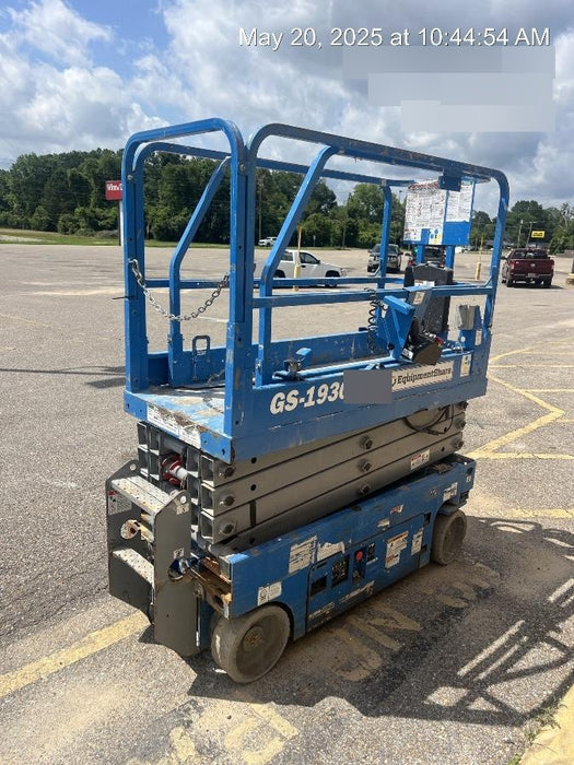 2019 Genie GS-1930 Fixed Rails with Chain Entry