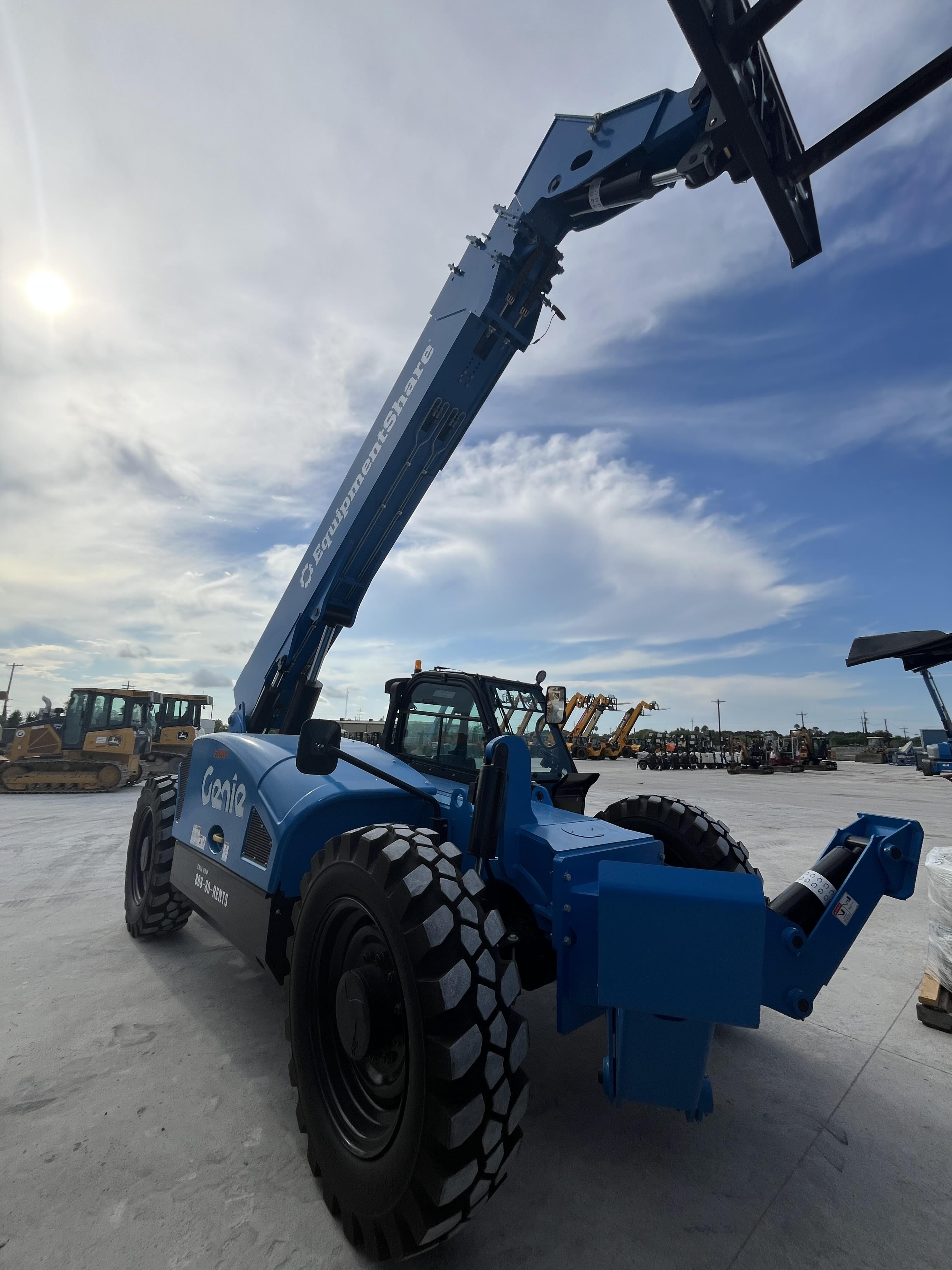 2025 GENIE GTH-1256