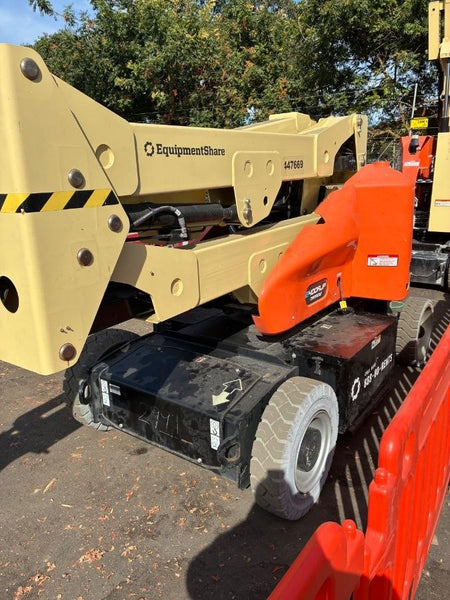 2024 JLG E400AJP Narrow