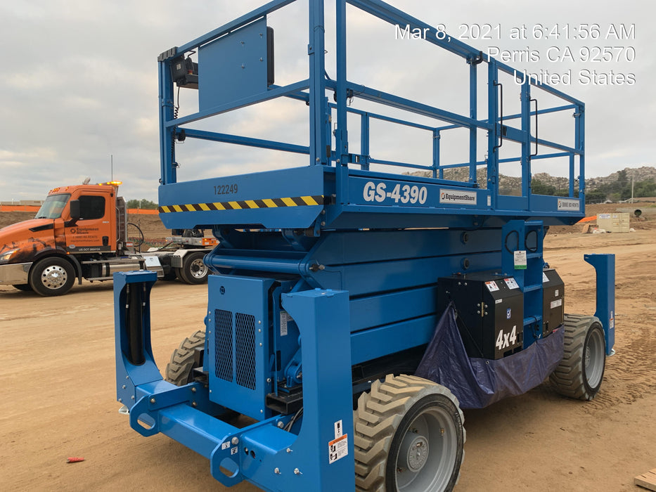 2020 GENIE GS-4390 RT