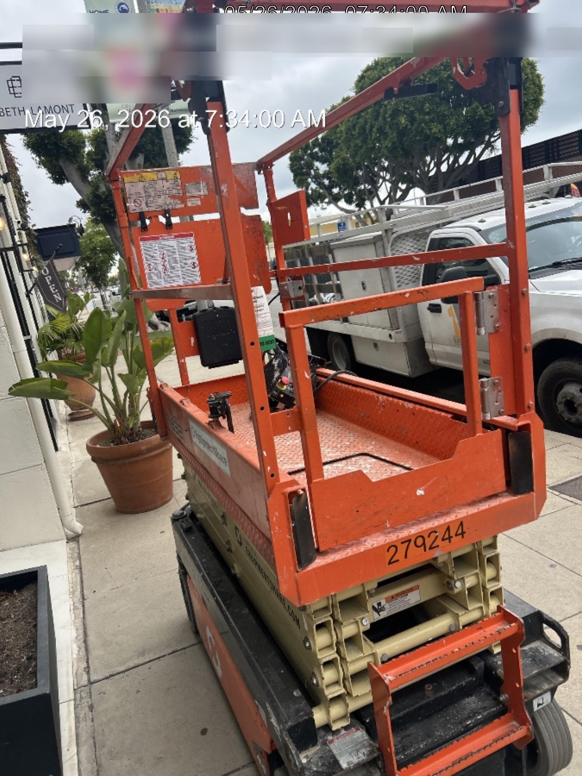 2022 JLG R1932