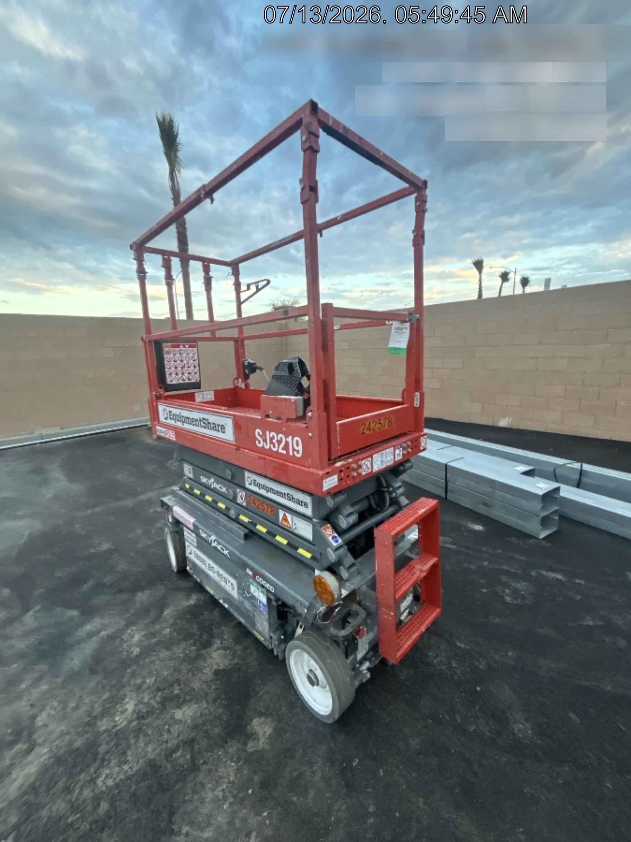 2022 SKYJACK SJ3219