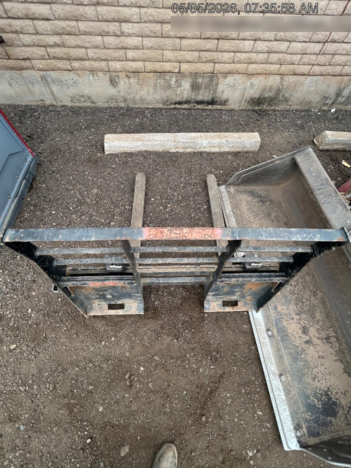 2022 ARROW MATERIAL HANDLING 48" Pallet Forks - Arrow