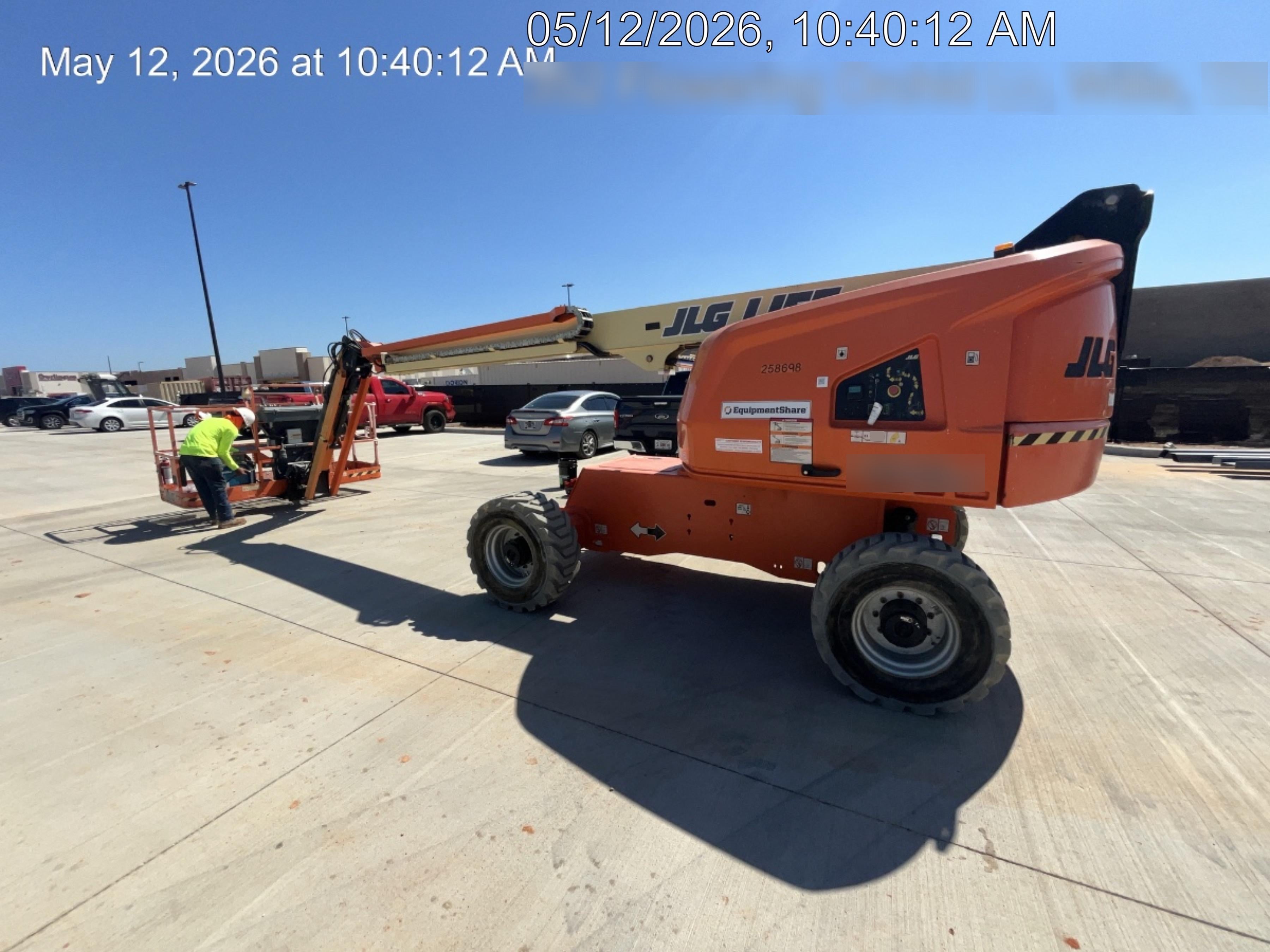 2022 JLG 460SJ