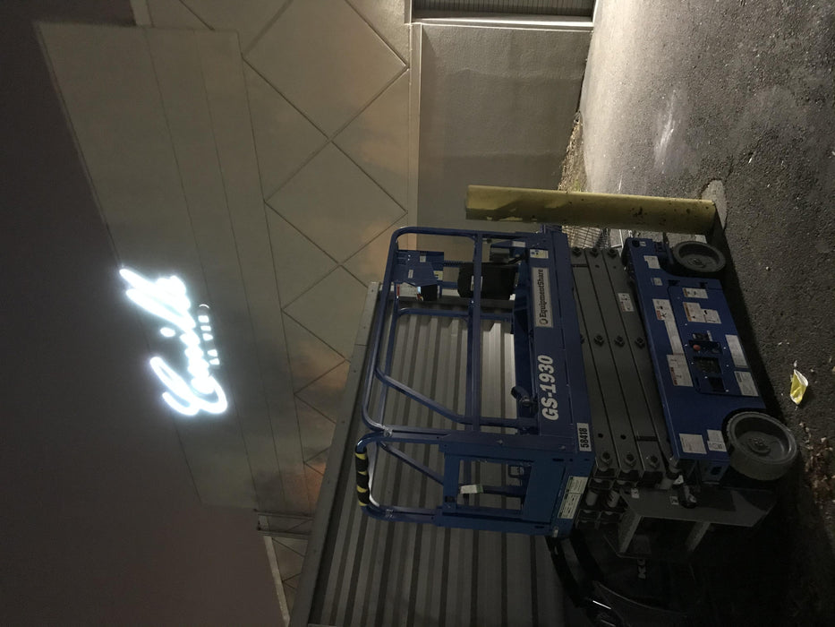 2019 Genie GS-1930 Half Height Swing Gate, 800W Inverter