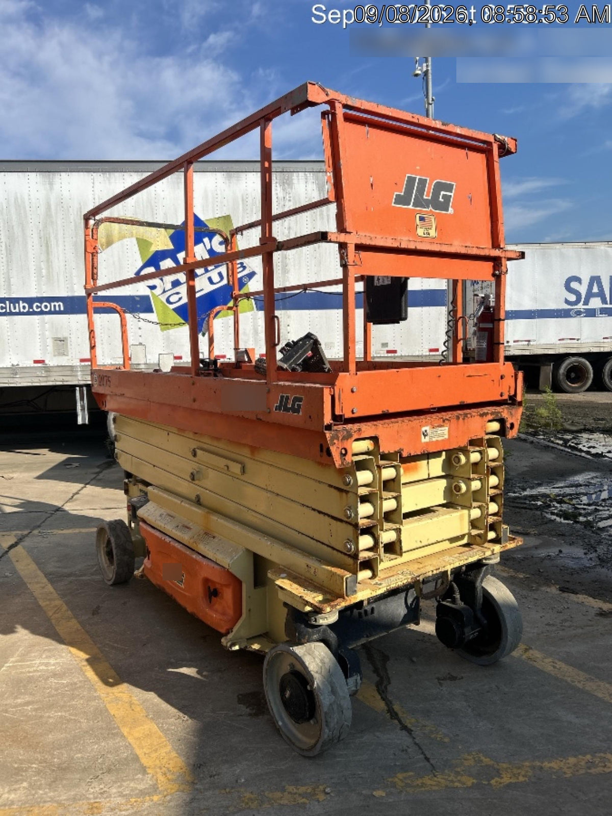 2016 JLG 3246ES