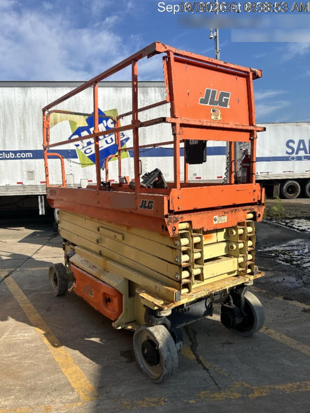 2016 JLG 3246ES