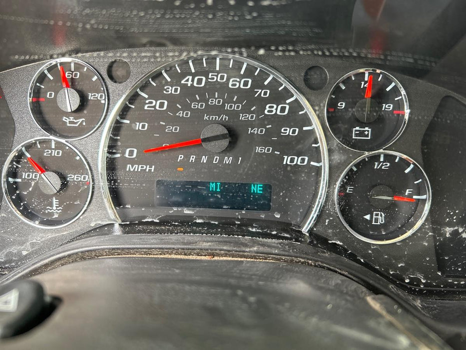 2023 CHEVROLET Express Van - Rental