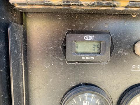 2019 Lincoln Electric Vantage 322 Welder Ready-Pak 3, Two wheel trailer, Fender and Light kit, Cable Rack