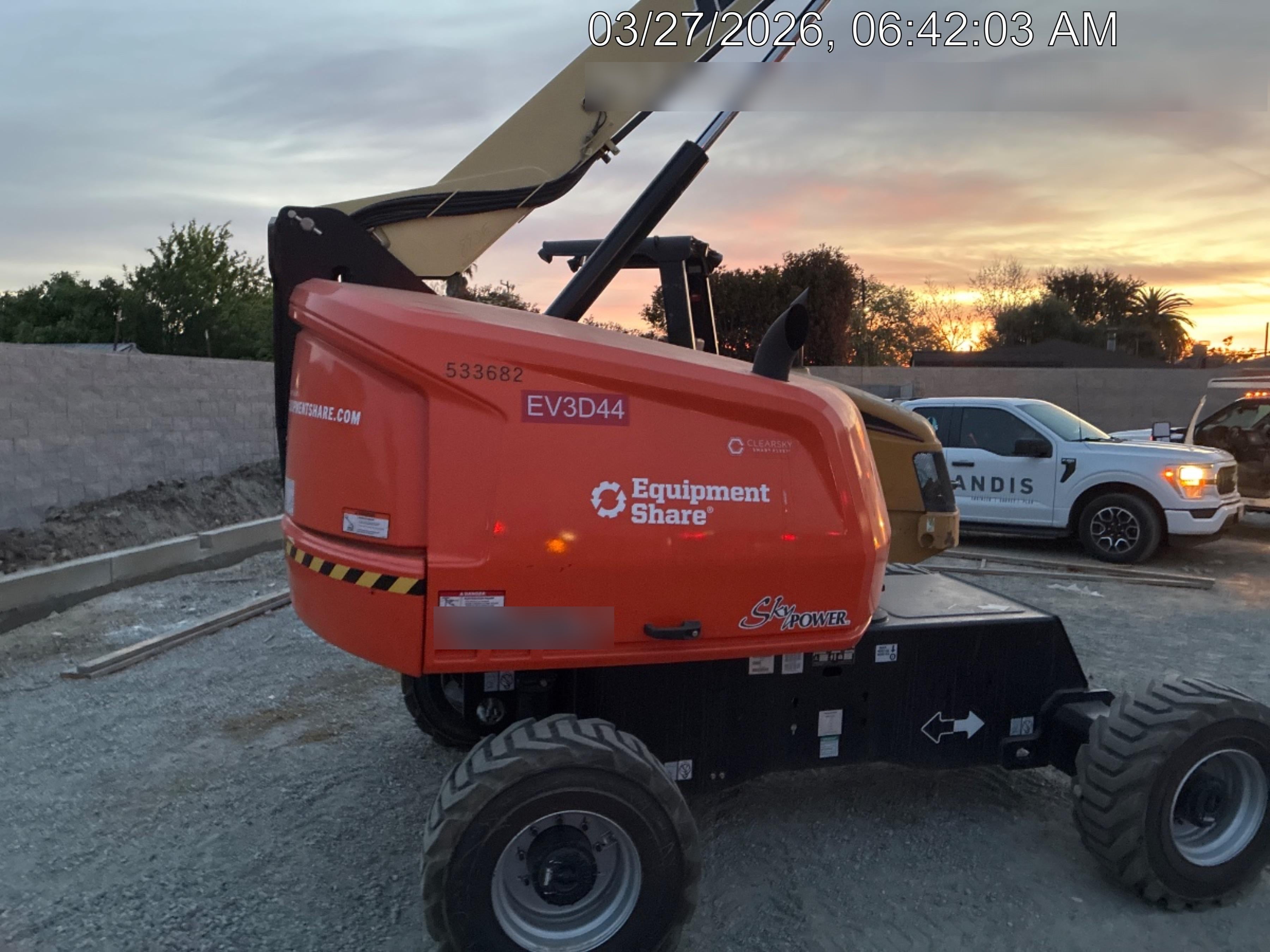 2025 JLG 460SJ