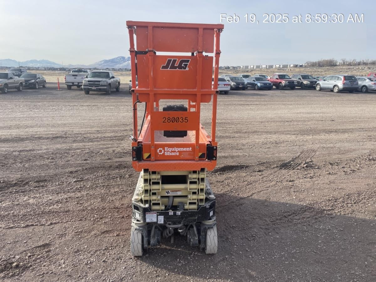 2022 JLG ES1932