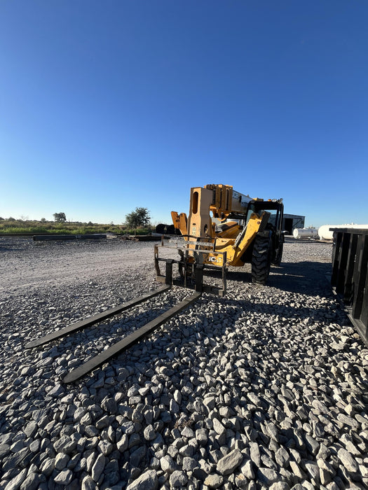 2019 JCB 510-56 Canopy, 74 HP, Solid Tires, STD Worklight, Beacon, Aux Hydraulics, Lifting Eye, Back up Alarm w/66" Carriage/60" Forks