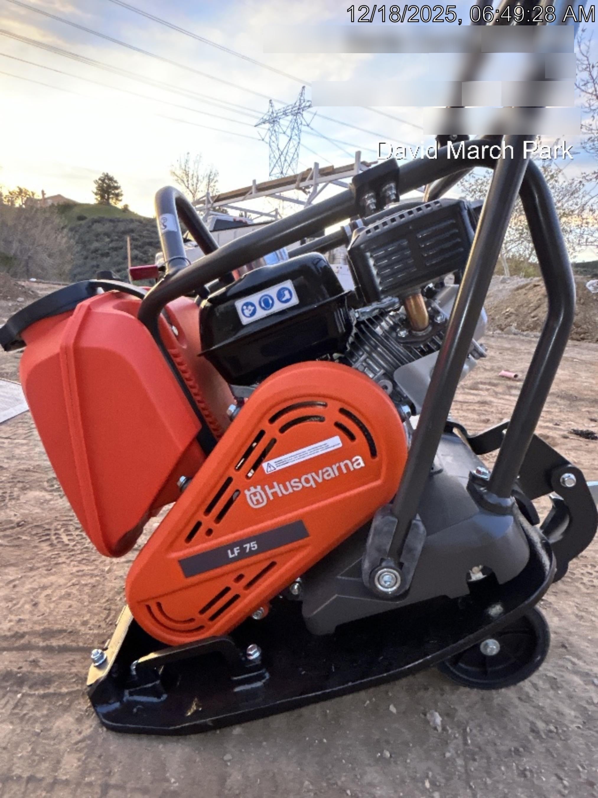 2025 HUSQVARNA LF75