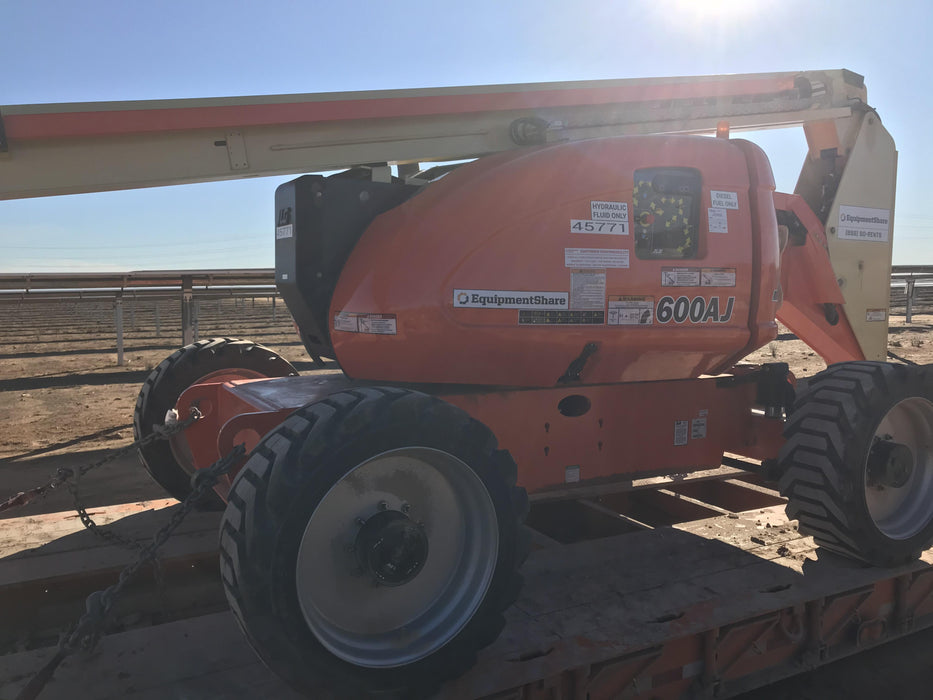2019 JLG 600AJ