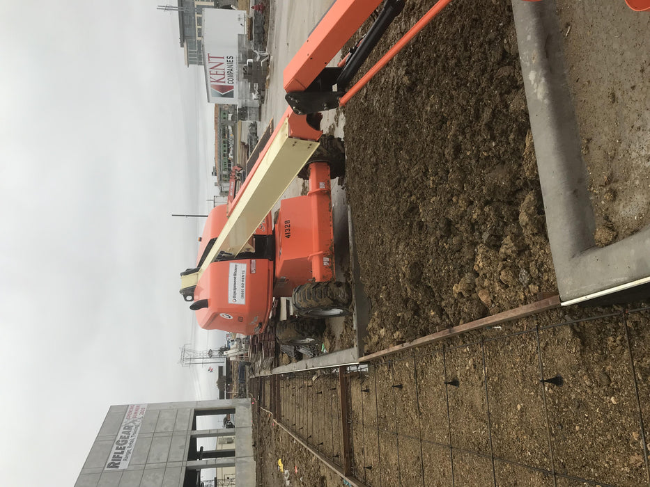2019 JLG 460SJ