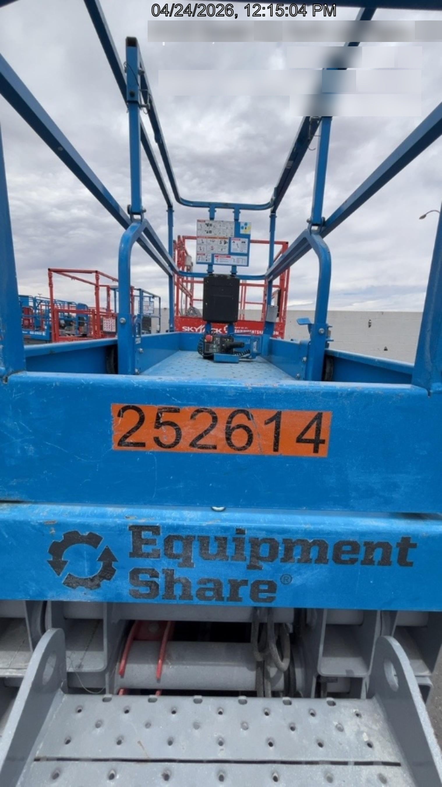 2022 GENIE GS-2632