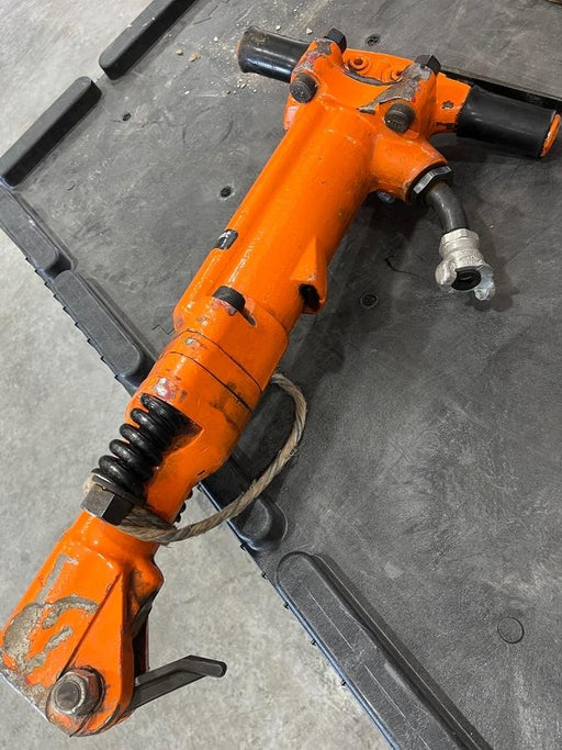 2023 MICHIGAN PNEUMATIC ES-TPB90-118-TRACKER