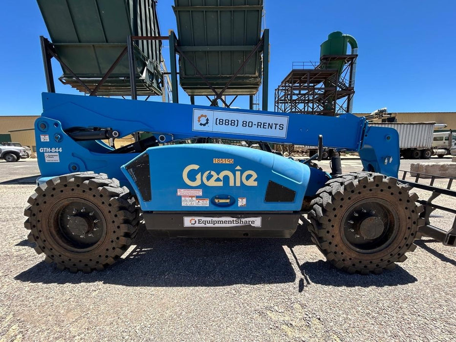 2021 GENIE GTH-844