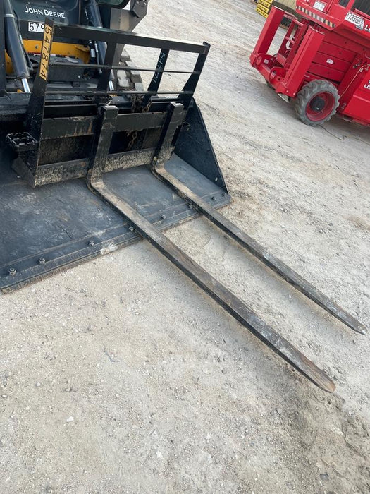 2025 ARROW MATERIAL HANDLING F5100CB - 72"