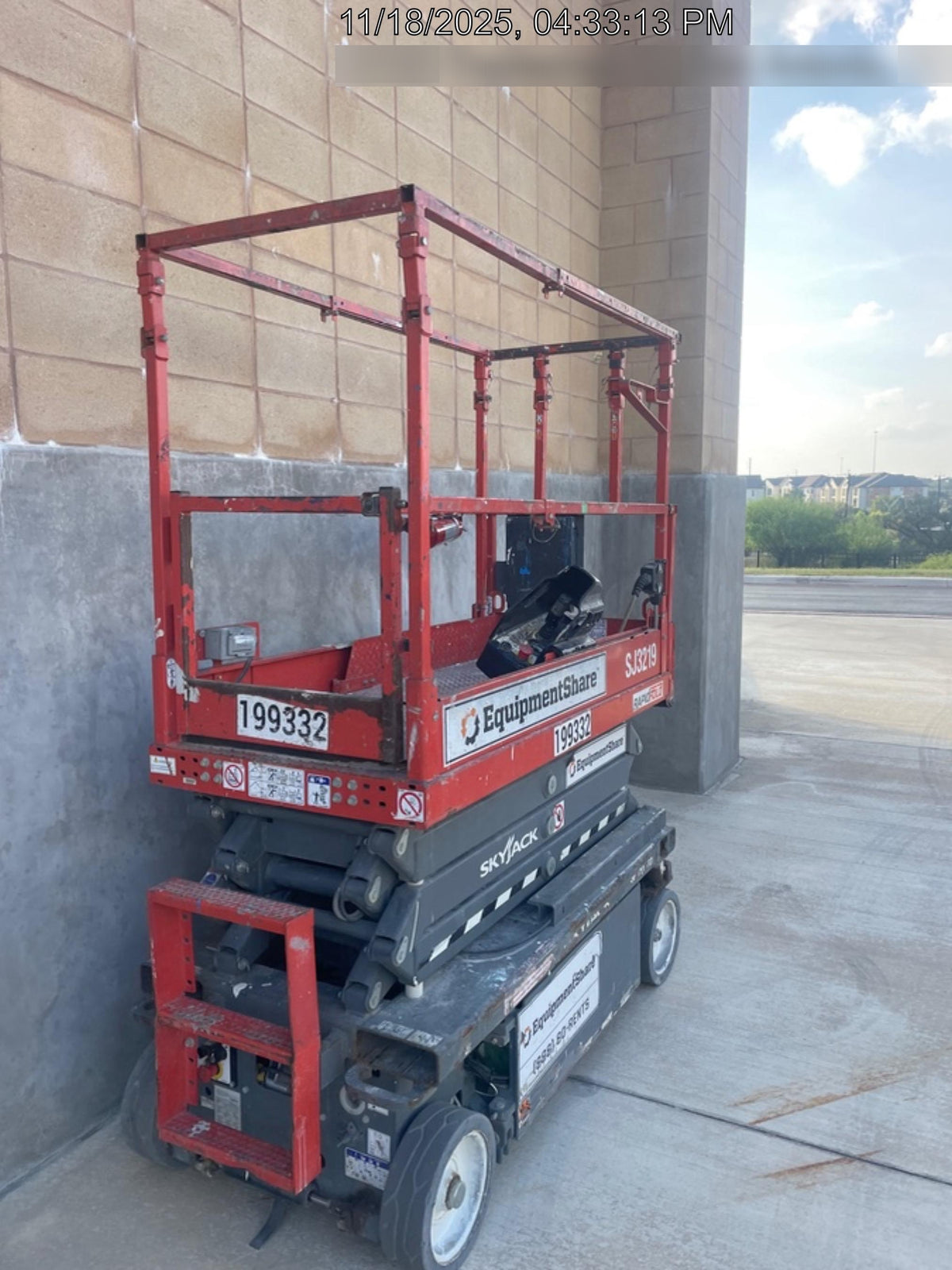 2021 SKYJACK SJ3219