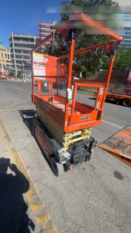 2024 JLG ES1932