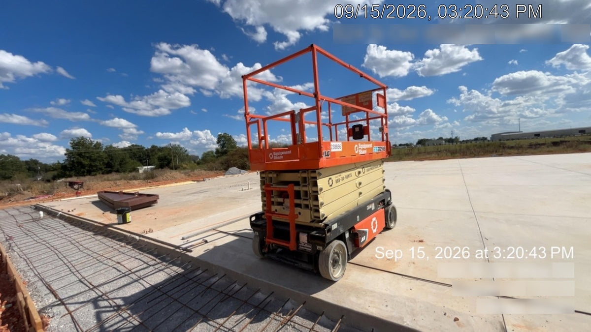 2022 JLG ES3246