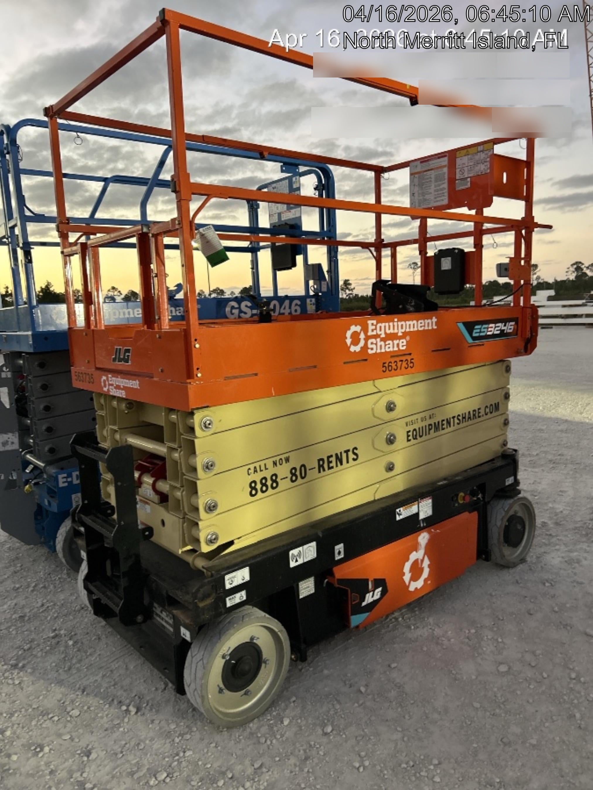 2025 JLG ES3246